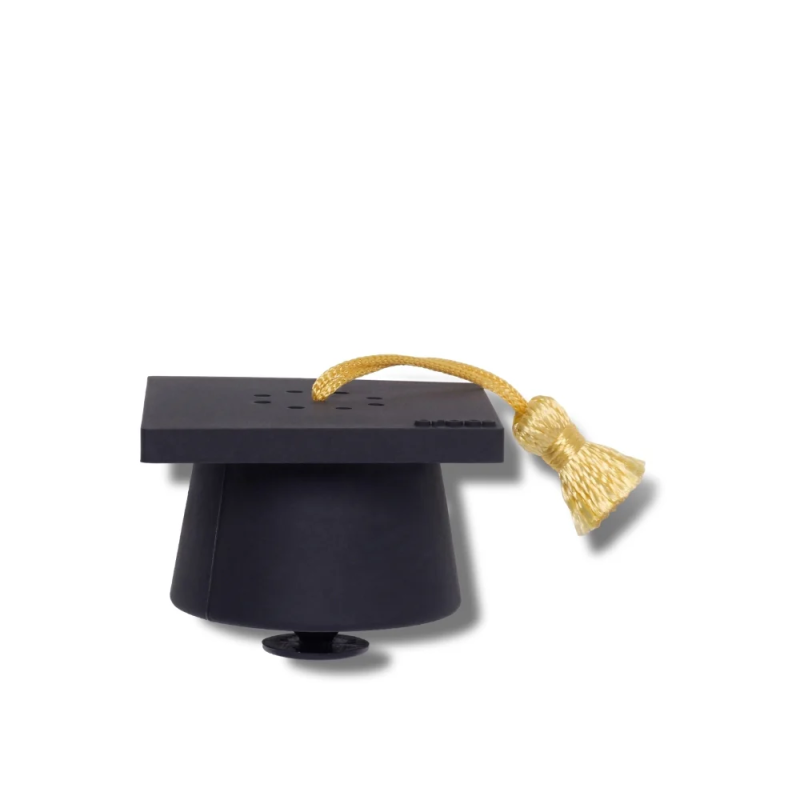 Crocs_Jibbitz_Charm_Graduation_front_10018420.png