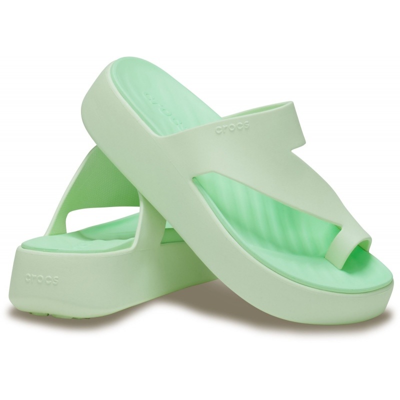 175906-nordic_outdoor_crocs_getaway_platform_toe_loop_sandal_jade_tint_pair.jpg
