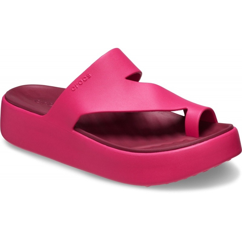 176427-nordic_outdoor_crocs_getaway_platform_toe_loop_dragon_fruit_angle.jpg