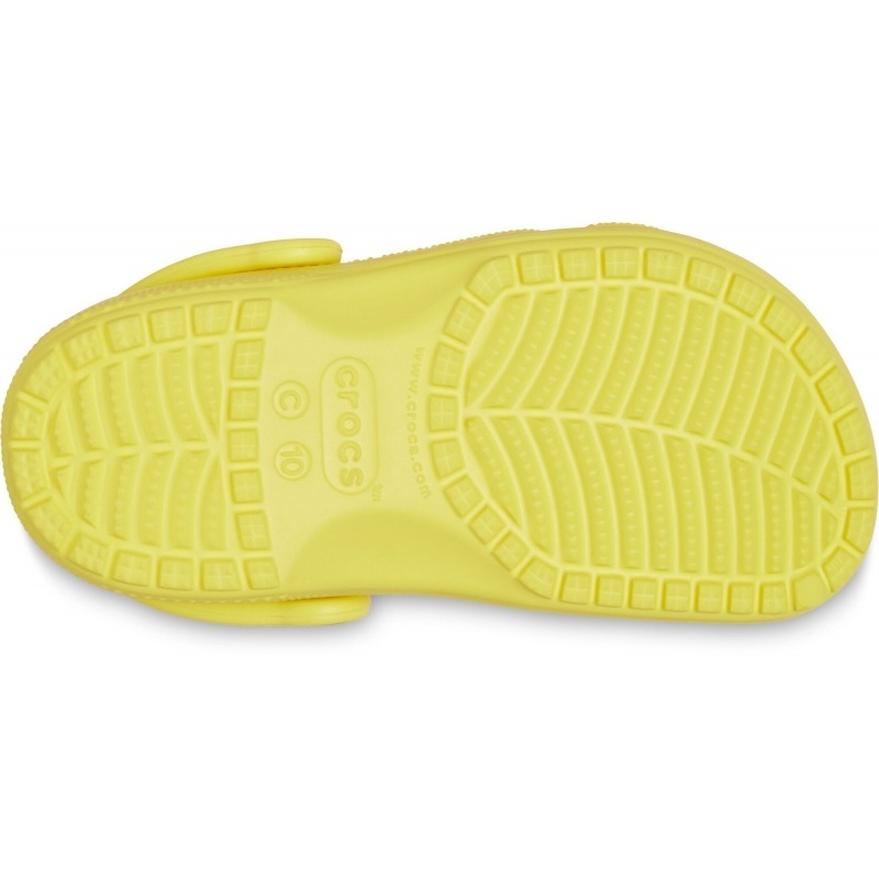177043-nordic_outdoor_crocs_classic_clog_cyber_yellow_bottom_v1.jpg