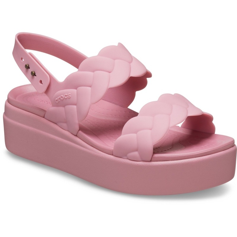 178069-nordic_outdoor_crocs_brooklyn_woven_upper_low_rosette_angle.jpg