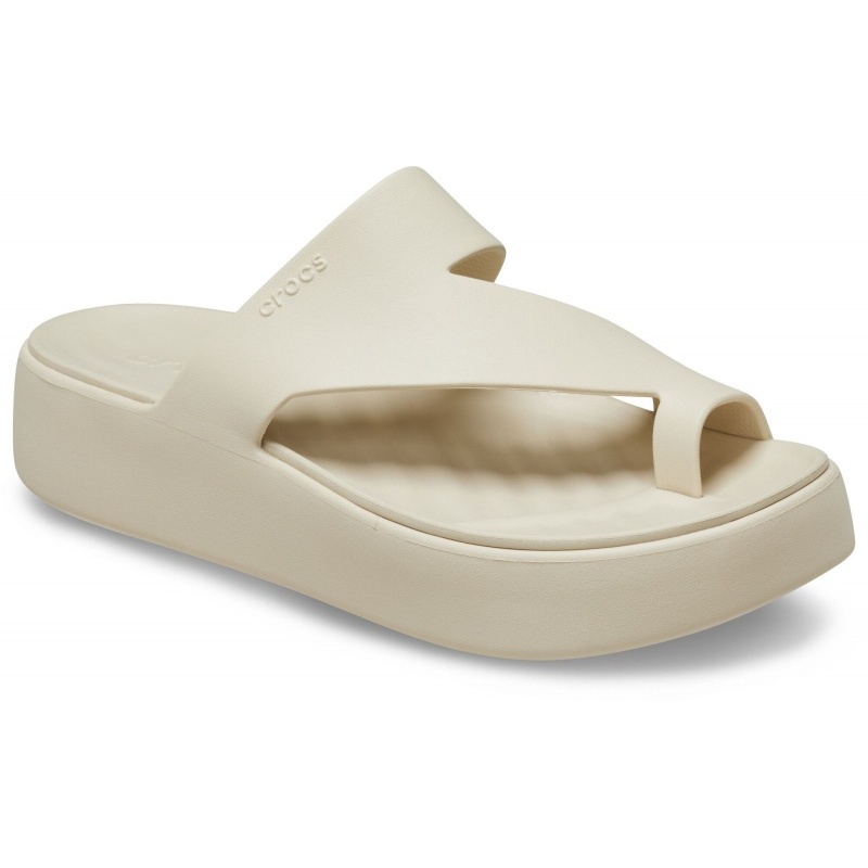 178087-nordic_outdoor_crocs_getaway_platform_toe_loop_sandstone_angle.jpg