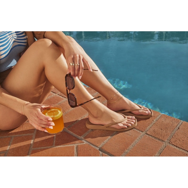 Crocs™ Miami Flip Milk Chocolate