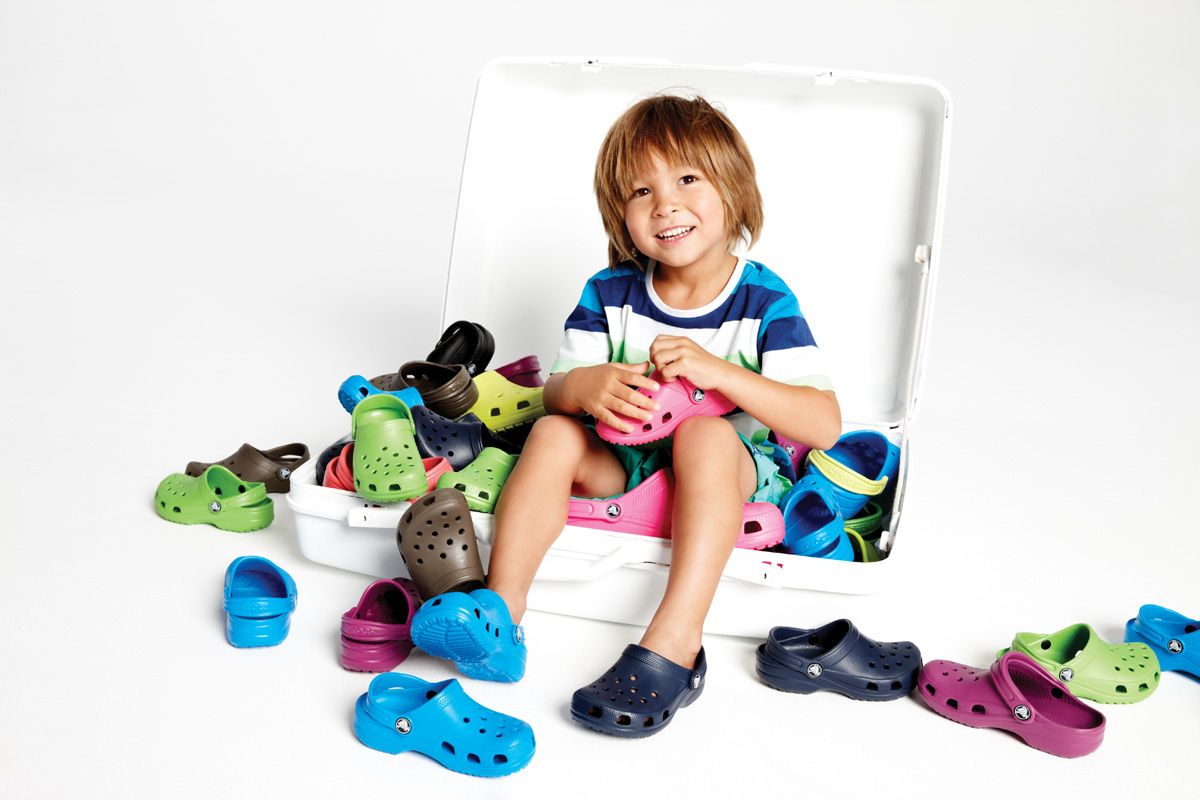 Crocs - täiuslik jalats lastele: funktsionaalne ja lustakas