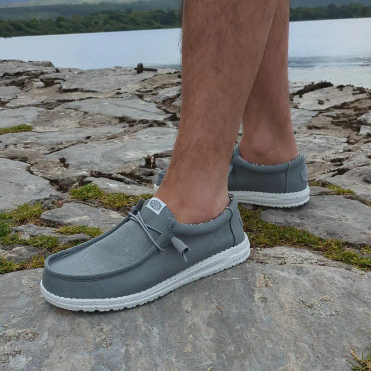 What makes HeyDude shoes so good and why are thy so Trendy?